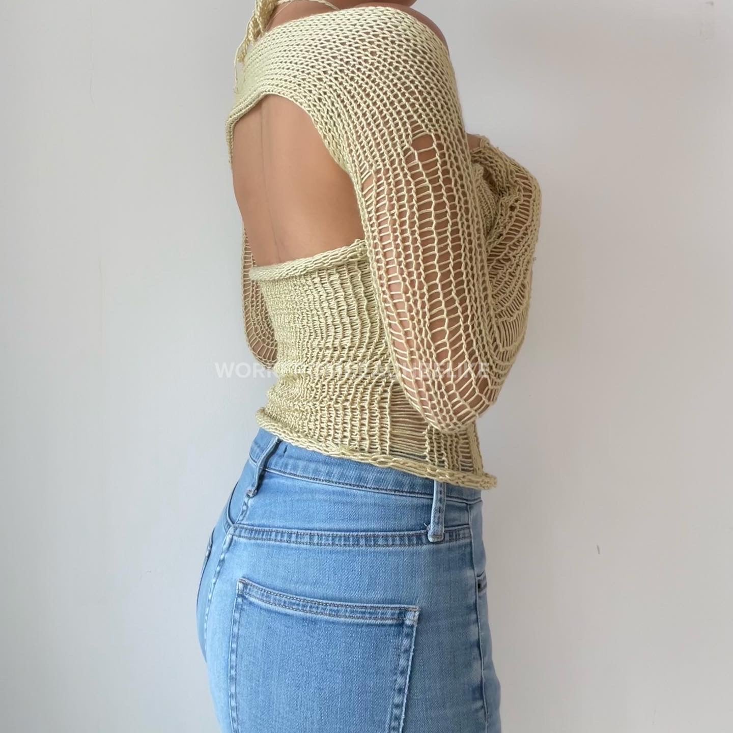 Sleeves Halter Top - Pistachio